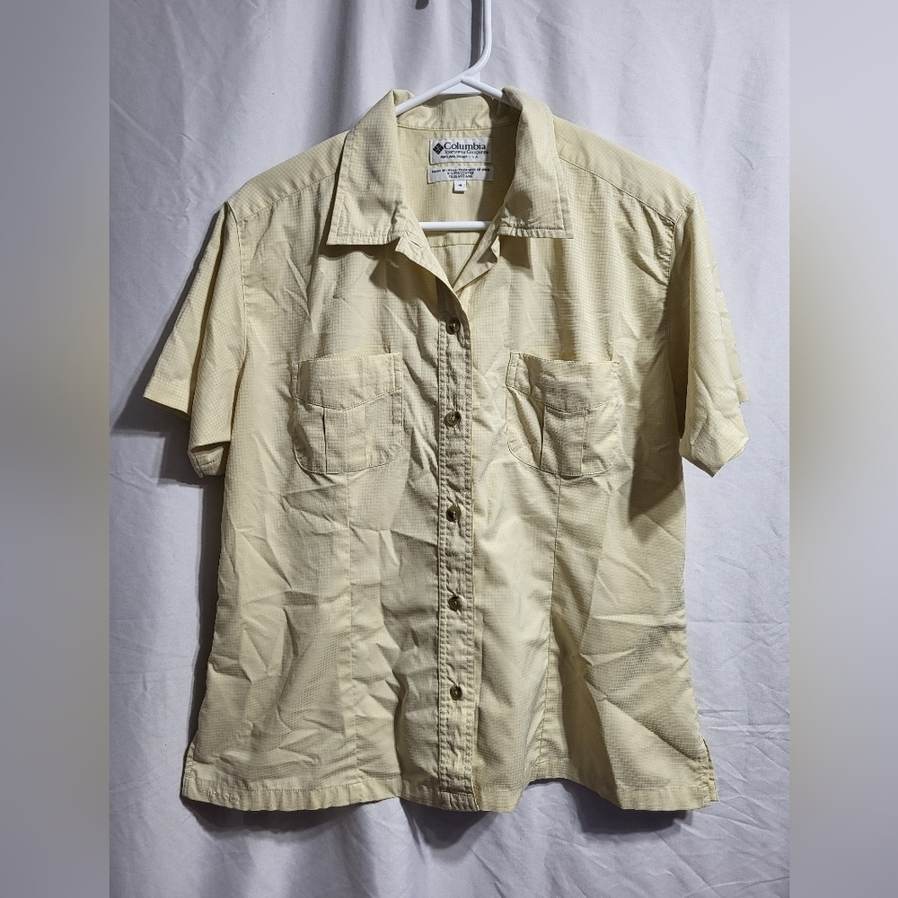 Columbia Men's Yellow Short Sleeve Button Down Shirt, Size Medium